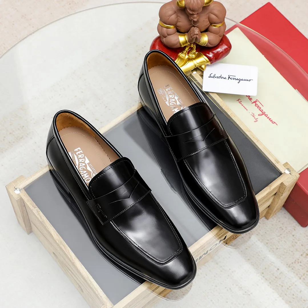 Men's shoes 💰600 🕷🕷🐂【Ferragamo】 Popular fashion casual shoes🇨🇳Official website counter 1:1 production, original mold opening💯Good quality can be seen, imported high-end first-layer pebbled calfskin, water-dyed🐂leather lining🌿very clear texture, high-quality waterproof, non-slip and wear-resistant outsole🎋high quality and low price, truly handmade🍓, 5 colors available! Code number 38-44 (45. To be customized)